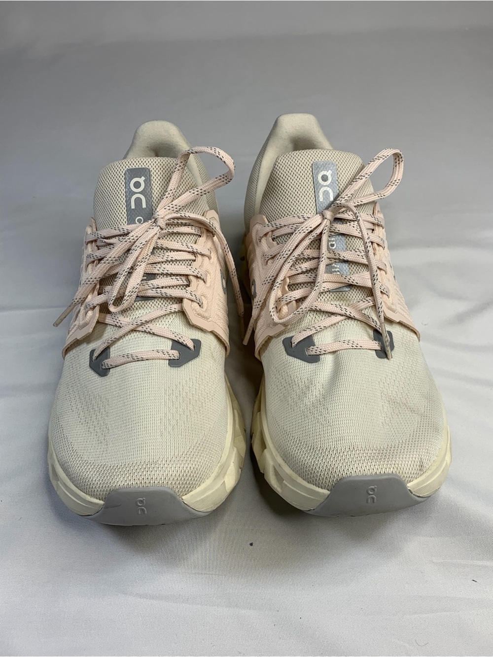 On Running Women’s Neutral Sneakers in Cream and Blush